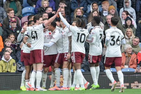 Ασταμάτητη η Άρσεναλ, η Νότιγχαμ «φρέναρε» τη Μάντσεστερ Γιουνάιτεντ, τριάρα για τη Μπράιτον των Ελλήνων