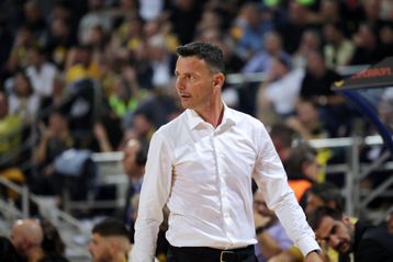 Ο Μίλιτσιτς αποχώρησε έξαλλος για τα αποδυτήρια δίχως να κάνει δηλώσεις