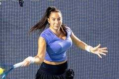 «Φυσικά, είναι μεγάλα, αλλά δεν είναι ότι δεν μπορώ να παίξω»: Κορυφαία τενίστρια έμεινε άναυδη από ερώτηση δημοσιογράφου για το στήθος της!