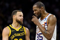 Ο Ντουράντ μετά τον ΛεΜπρόν... περιποιήθηκε και τον Κάρι - Βασικός και παραγωγικός ο Μίτσιτς, οι Χόρνετς όμως έχασαν (vids)