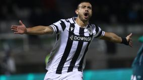 Ο Γιακουμάκης ξέρει πως να «εκτελεί» τον Λεβαδειακό - Τέταρτο γκολ του με τρίτη διαφορετική ομάδα