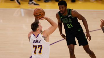 Επίδειξη δύναμης από τους Λέικερς που συνέτριψαν τους Πέλικανς