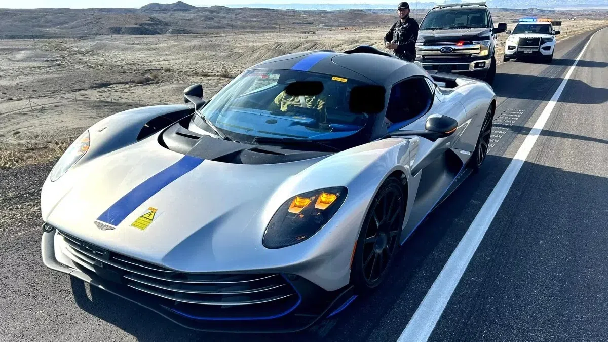 Φαντάσου να σταματάς πρωτότυπο hypercar που κάνει δοκιμές