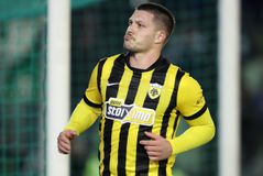 Γενέθλια με «κιτρινόμαυρο» χρώμα για τον Γιόβιτς (vid)