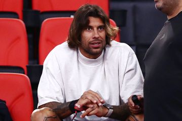 Η Ελλάς Σύρου θα βραβεύσει τον Πρίντεζη στο ματς Κυπέλλου με τον Ολυμπιακό