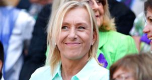 Η Ναβρατίλοβα ανακοίνωσε ότι έχει καρκίνο στο λαιμό και το στήθος