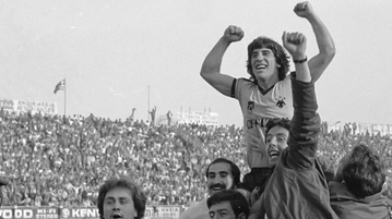 Έρχονται συλλεκτικές φανέλες του Θωμά Μαύρου