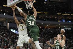 Οι Πέισερς έχουν βρει το... κουμπί των Μπακς - Νίκησαν στο Μιλγουόκι παρά τον «τριπλό» Αντετοκούνμπο (vids)