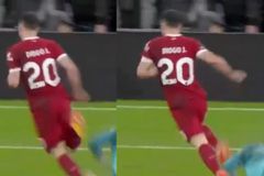 Παραδέχτηκε την παράβαση στον Ζότα ο Ντουμπράφκα: «Δεν προσπάθησα να τον κόψω, αλλά στο τέλος ήταν πέναλτι»