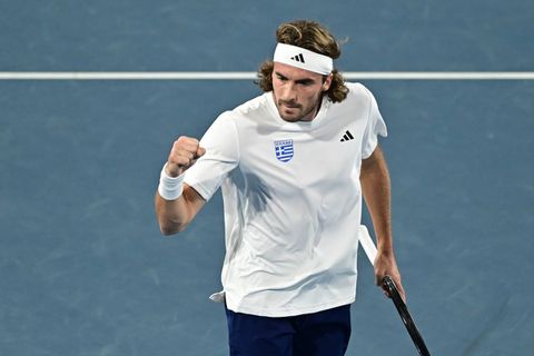 Νίκη για τον Τσιτσιπά στο United Cup και 2-0 για την Ελλάδα! (vid)