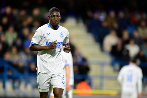 Η Λίβερπουλ κλείνει συμπαίκτη του Τζόλη για το κέντρο της άμυνας