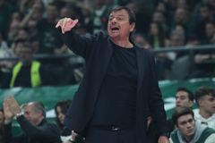 Ειρωνικός Αταμάν: «Συγχαρητήρια στους διαιτητές, θα είναι στον τελικό της EuroLeague με αυτή την εμφάνιση»