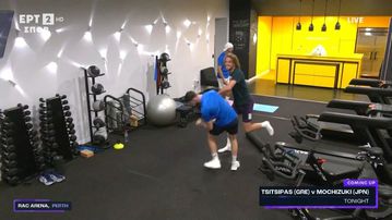 Ο Τσιτσιπάς σε ρόλο μποξέρ πριν τον αγώνα του στο United Cup (vid)