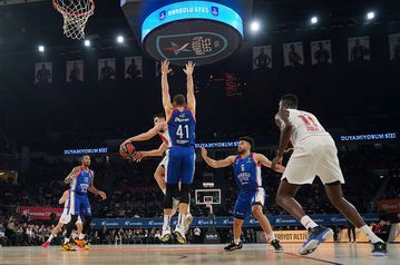 Ο Ολυμπιακός κάτι χρωστάει στην Εφές...