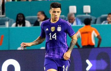 Άνετος και ωραίος ο Έντσο Φερνάντες με την φανέλα της Τσέλσι (vid)