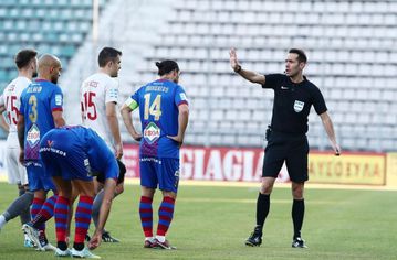 Βόλος: Δεν θέλει τον διαιτητή Τάσο Παπαπέτρου στο εκτός έδρας παιχνίδι με τον Λεβαδειακό