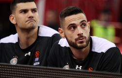 Δια βίου αποκλεισμός για τον οπαδό της Παρτιζάν που έφτυσε τον διαιτητή στο ματς με τη Μπασκόνια