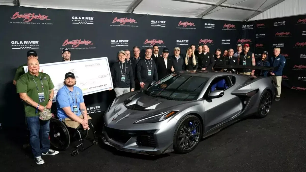 Αυτή η Chevrolet Corvette πουλήθηκε σε αστρονομική τιμή για καλό σκοπό