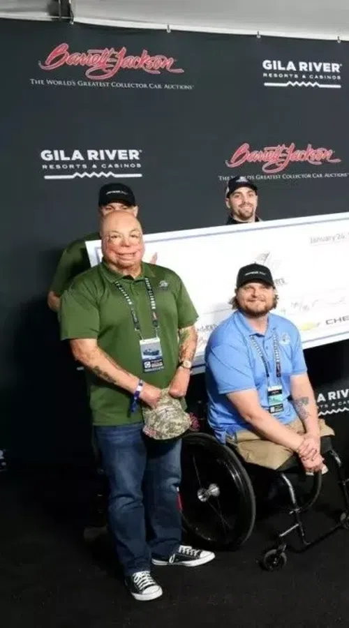 Αυτή η Chevrolet Corvette πουλήθηκε σε αστρονομική τιμή για καλό σκοπό