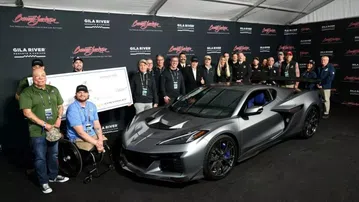 Αυτή η Chevrolet Corvette πουλήθηκε σε αστρονομική τιμή για καλό σκοπό