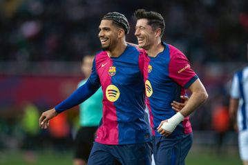 Τεσσάρα στη Σοσιεδάδ των δέκα παικτών και κορυφή για την Μπαρτσελόνα