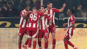 Χαρταετό τίτλου στο 90' πέταξε ο μάγκας Ολυμπιακός κόντρα στην αναιμική ΑΕΚ και το 48ο πλησιάζει