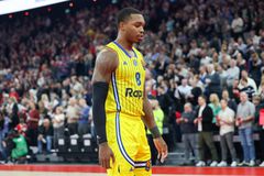 Εγκλωβισμένος ο Λόνι Γουόκερ - Το μήνυμα του για την κατάσταση στο Ντουμπάι (pic)