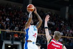 Eμπαγιέ: «Η Εθνική ομάδα είναι καθήκον - Απολαμβάνω να βρίσκομαι εδώ»