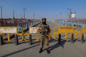 Απειλές από τους Φρουρούς της Επανάστασης: «Θα χτυπήσουμε την Κύπρο μέχρι να φύγουν οι Αμερικανοί»