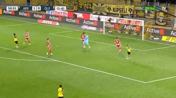 Απίθανη απόκρουση του Πασχαλάκη σε τετ α τετ με τον Φερνάντες