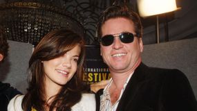 Βαλ Κίλμερ: Όλες οι γυναίκες της ζωής του - Από τη Σίντι Κρόφορντ στην Αντζελίνα Τζολί