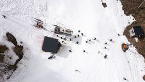 Καιρός: Χιόνια στην Αττική - Η ημερομηνία... ορόσημο και τα «ατμοσφαιρικά θηρία» του Απρίλη