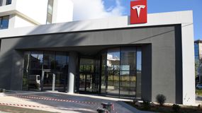 Tesla: Σε ποια χώρα πέφτουν οι πωλήσεις 13%