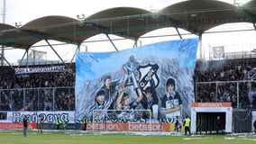 Συγκλονιστική ατμόσφαιρα στο Γεντί Κουλέ από τους οπαδούς του ΟΦΗ και του Asteras Aktor (pics)