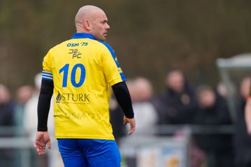 Σνάιντερ: Επέστρεψε στην δράση σε ομάδα τέταρτης κατηγορίας της Ολλανδίας