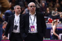 Παπαχατζής στο Sportal: «Θα έρθει για να νικήσει ο Αθηναϊκός στην Τουρκία - Για αυτό το λόγο είμαι για πρώτη φορά σε ομάδα Γυναικών» (vid)