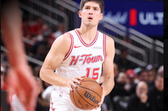 Οι ανταγωνιστικοί Μπακς δεν τα κατάφεραν κόντρα στους Ρόκετς