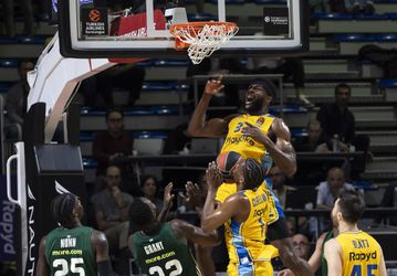 Ο Νίμπο της Μακάμπι είναι ο MVP των Game 3 - Τo ρεκόρ του με τον Παναθηναϊκό (vid)