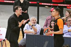 Η Euroleague παραδέχθηκε το λάθος των διαιτητών στην επαναφορά του Σατοράνσκι: «Λανθασμένο non call»