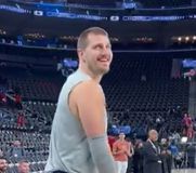 Οπαδός των Κλίπερς προσέβαλε τον Γιόκιτς αλλά εκείνος... πέρα βρέχει: Η επική αντίδραση του Σέρβου σούπερ σταρ (vid)