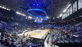 Τα μπλουζάκια που θα μοιράσει η Εφές στους φίλους της για το Game 4 με τον Παναθηναϊκό (pic)