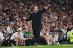 Ποστέκογλου: «Το σκορ δεν αντικατοπτρίζει την κυριαρχία μας»