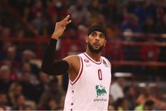 Υπάρχει σοβαρό ενδεχόμενο οι Πάνγκος και Ντέιβις να αποχωρήσουν από τo Μιλάνο