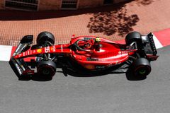 Ο Σάινθ θέλει να τελειώνει γρήγορα το ζήτημα του συμβολαίου του