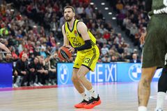 Κέρδισε την Τουρκ Τέλεκομ και «έφυγε» για τους τελικούς η Φενέρμπαχτσε