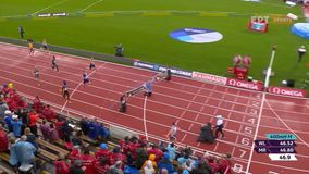 Διαδηλωτές έκατσαν μπροστά στον τερματισμό των 400 μέτρων με εμπόδια, αποδοκιμάστηκαν από το κοινό