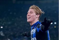 Η Μάντσεστερ Γιουνάιτεντ συμφώνησε με τον Χόιλουντ