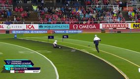 Παραλίγο σοκαριστικό ατύχημα στη δισκοβολία ανδρών: Κριτής σωριάστηκε για να αποφύγει το δίσκο