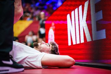 Εγκατέλειψε στο ημίχρονο ο Χουάντσο