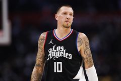 Οι Μιλγουόκι Μπακς θέλουν τον Ντάνιελ Τάις - Ο Γερμανός σέντερ έχει ήδη τρεις προτάσεις από το NBA